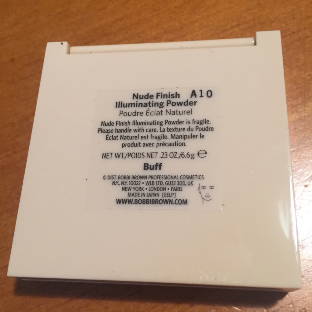 Bobbi Brown Nude Finish Illuminating Powder - Picture 5 of 12